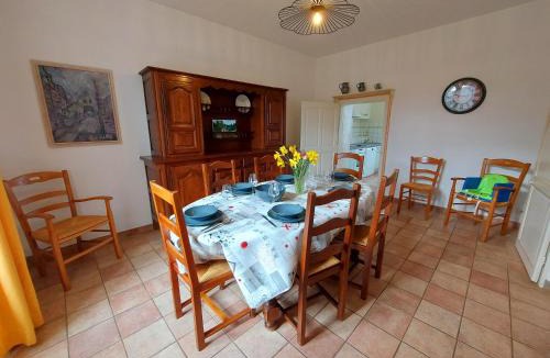 Saint-Pierre-sur-Erve House | Le Presbytère