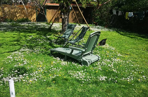 Les Ageux Apartment | Le presbytère, 2-star gite, in the countryside, near Parc Astérix