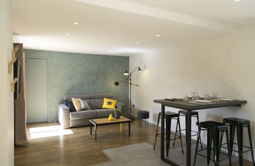 Thiveral-Grignon House | Le Presbytère de Thiverval