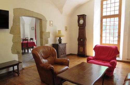 Gissac House | le presbytère de Montaigut