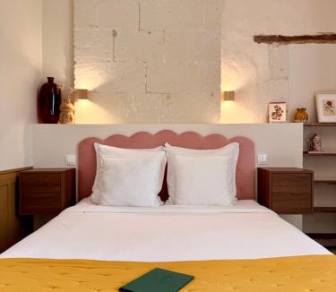 Chedigny Bed & Breakfast | Le Presbytère Maison Flore