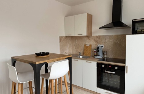 Evreux Apartment | Le prestige - Charming new T2 with terrace.