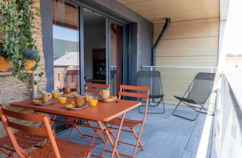 Saint-Charles du Port Apartment | Le " Prestige " - Terrasse - Parking privé