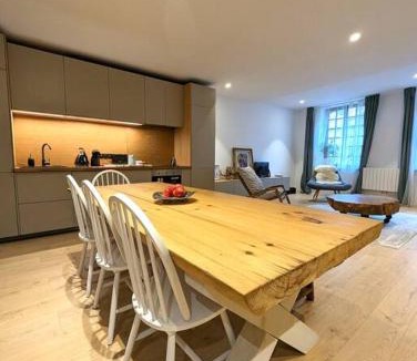 Bayonne Apartment | Le Prestige YourHostHelper