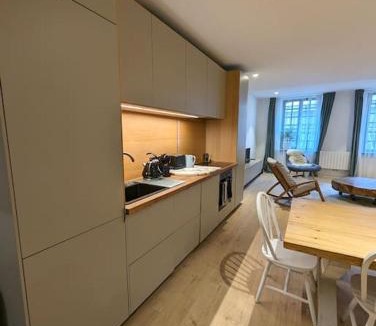 Bayonne Apartment | Le Prestige YourHostHelper