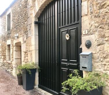 Alise-Sainte-Reine House | Le Prieuré de l'Auxois