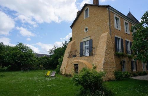 Lezigne Bed & Breakfast | Le Prieuré