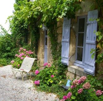 Lezigne Bed & Breakfast | Le Prieuré