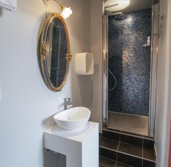 Noyers-sur-Serein House | LE PRIEURÉ