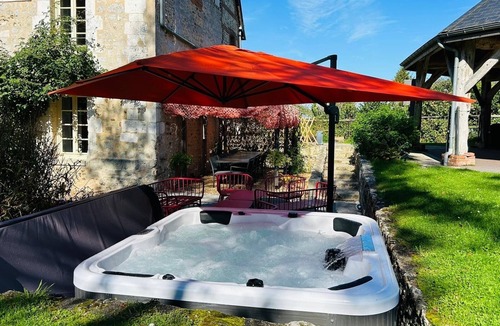 Mentheville Cottage | Le Prieuré manor house