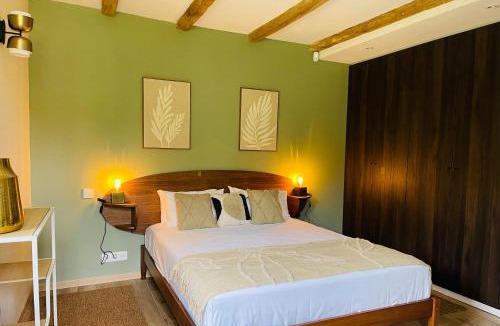 Saint-Broing-les-Moines House | Le Prieuré de Saint Broing