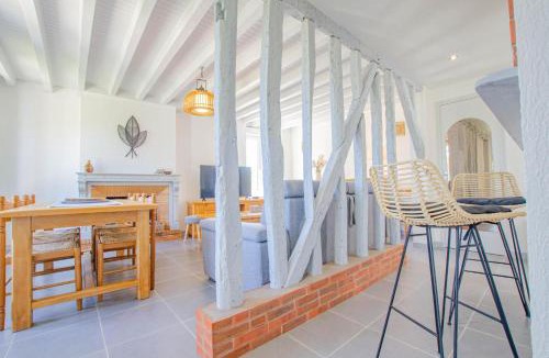 Le Chene House | Le prieure