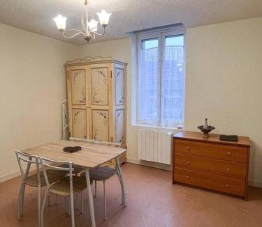 Chateau-Chinon Apartment | le primo - Château - Ville