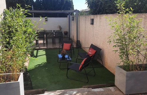 Maraussan Apartment | LE Puit DE L'avenir