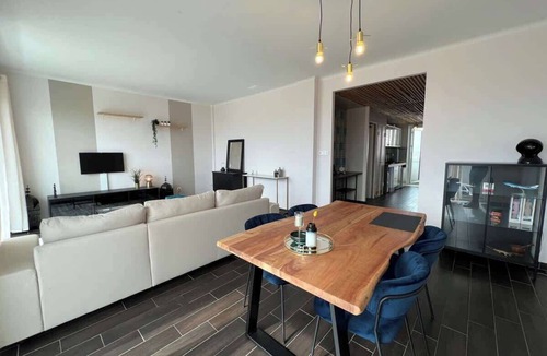 Toulouse East Apartment | Le Pyreneen - Moyenne duree - 2p - Proche Gare