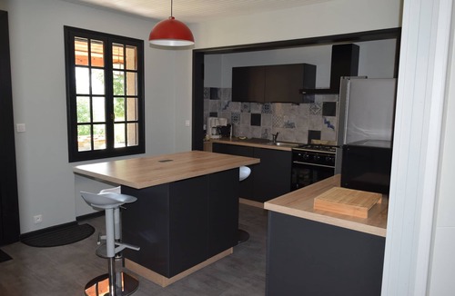 Charbonnieres-les-Vieilles House | Le Quiet Gîte à la Campagne