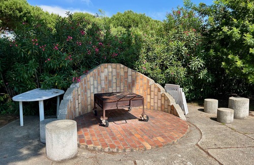 Le Grau-Du-Roi Apartment | Le Quai aux fleurs - P2 terrasse à deux pas de la mer à Portcamargue