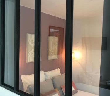 Centre-ville rive gauche Apartment | Le Quarante cinq -6