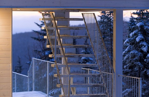 Lac Beauport Ski Chalet | Le QUARTZ - Panoramic Views with Spa near Quebec City