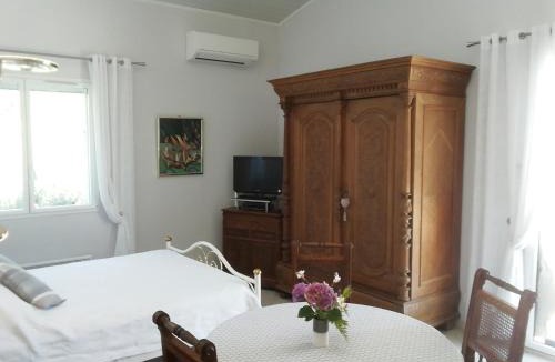 Laroque-des-Alberes Apartment | Le Quatorze