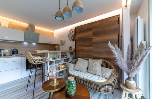 Voiron Apartment | LE Quintessence: Balnéo & Luminothérapie + Parking