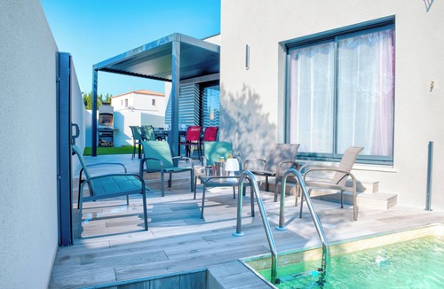 La Palme House | Le Rêve Bleu: Mediterranean oasis in La Palme