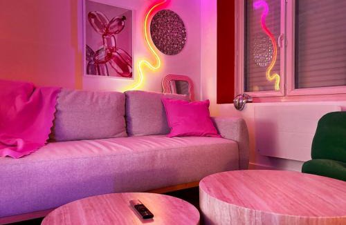 Boulogne-Centre Apartment | Le Rêve d'Hypnos - Cinema - Arcade - Baignoire