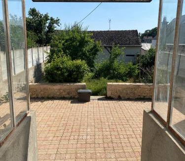 Chateaudun Apartment | Le Rêve de Claudia - Charmant Studio