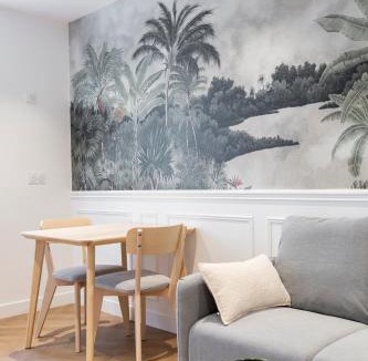 Laval Apartment | Le Ravito
