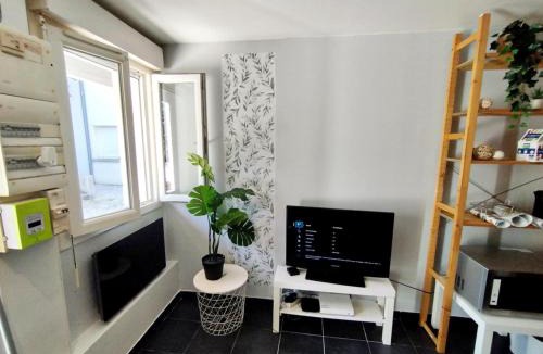 Parilly Apartment | Le Rayane
