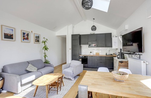 Clamart Apartment | Le Rayon de Soleil de Clamart