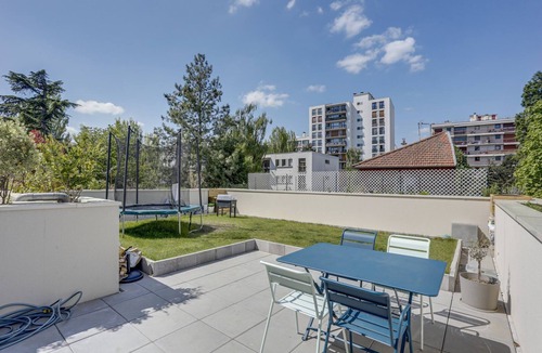 Clamart Apartment | Le Rayon de Soleil de Clamart