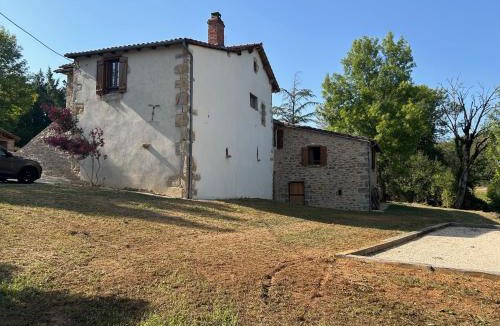 Toulonjac House | Le refuge à la campagne