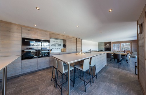 Saint-Pierre-de-Clages Apartment | Le Refuge 2 - Spa access