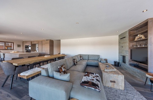 Saint-Pierre-de-Clages Apartment | Le Refuge 2 - Spa access