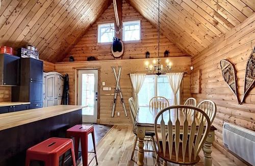 Saint-Gabriel-de-Rimouski Ski Chalet | Le Refuge au Mont Comi