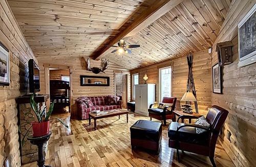 Saint-Gabriel-de-Rimouski Ski Chalet | Le Refuge au Mont Comi