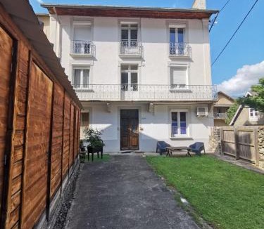Bagneres-de-Luchon Apartment | Le refuge chic