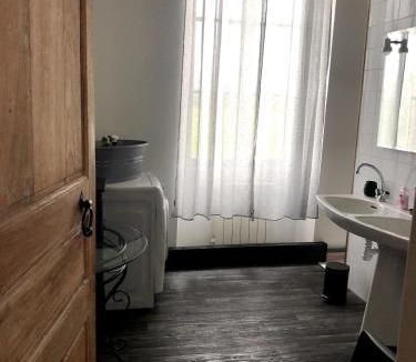 Juaye-Mondaye House | Le refuge de l hortensia gite