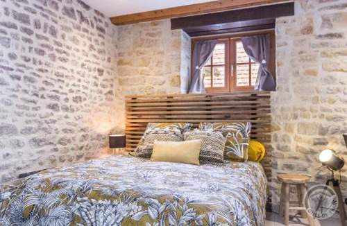 Juaye-Mondaye House | Le refuge de l'hortensia 1