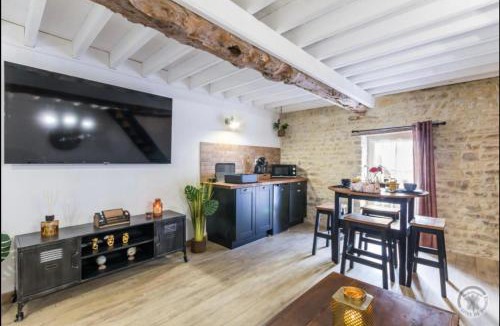 Juaye-Mondaye House | Le refuge de l'hortensia 2