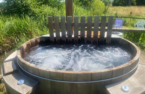 Arnieres-sur-Iton House | Le Refuge du Bois d'Amour