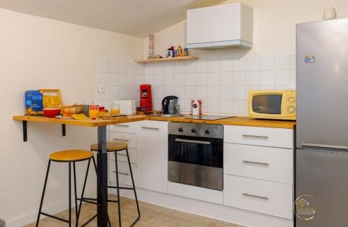 Castelnaudary Apartment | Le refuge du canal Local à vélo Face canal du midi