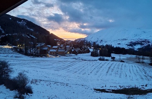 La Joue du Loup Apartment | Le Refuge du Loup - Panoramic view, Netflix & Pool