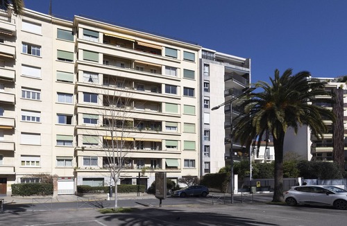 Les Platanes Apartment | Le Refuge Ensoleillé - Proche Palais des Congrès