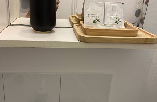 Secteur 4 Apartment | LE Refuge