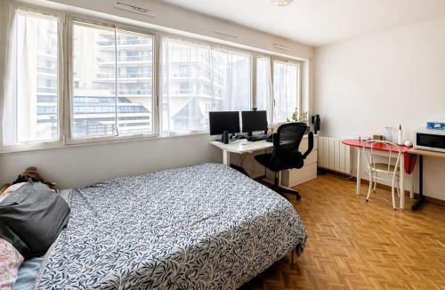 Montigny-le-Bretonneux Apartment | Le Refuge Moderne