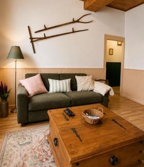 Saint-Genix-sur-Guiers Apartment | Le Refuge de Mandrin, Elegance et tranquilité