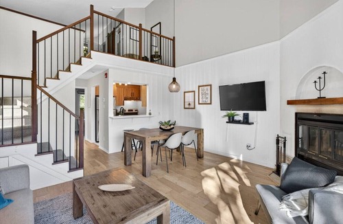 Mont-Tremblant Condo | Le Refuge: Lake Views Condo, Minutes to MT Village