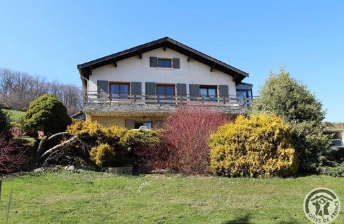 Larajasse House | Le Refuge - Larajasse